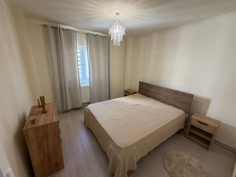 Sector 2 Inchiriez Apartament 2 camere -Str. Cernauti (langa MegaMall)